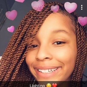 Meet your Posher, Clarke